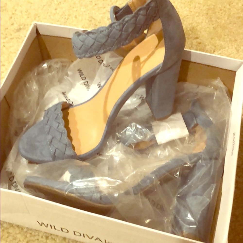 Cute heals size 7